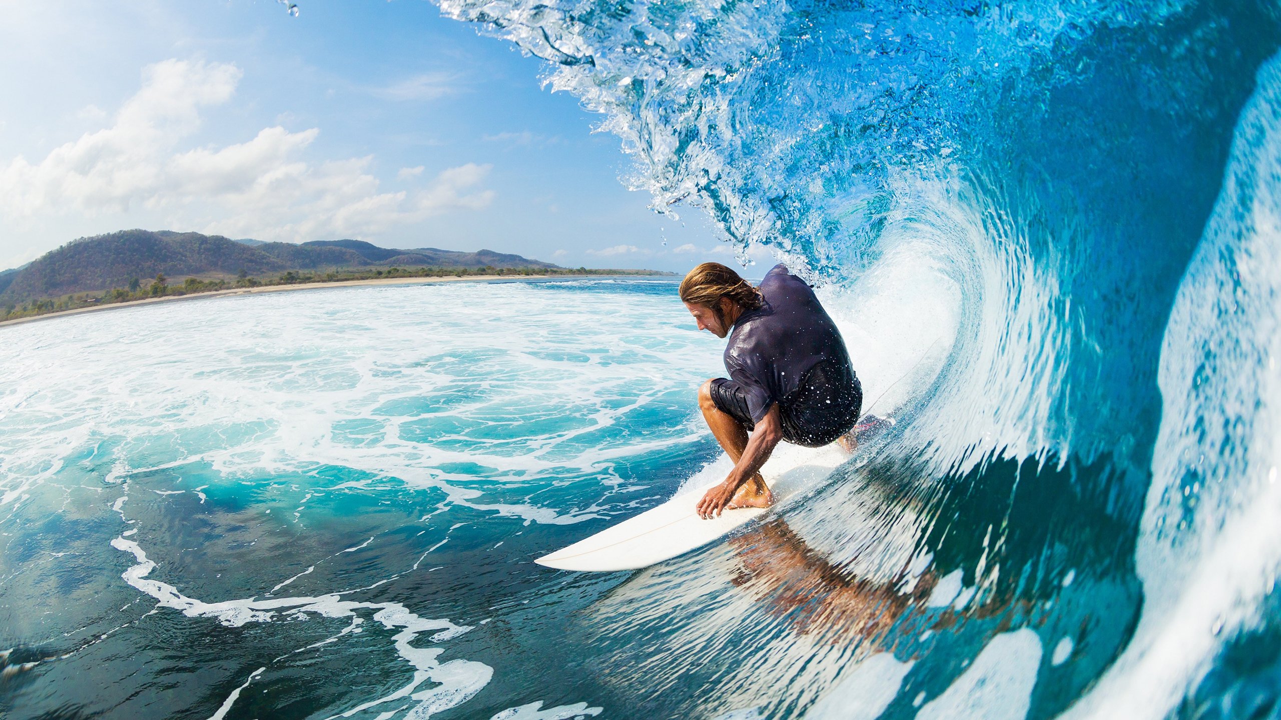 亚洲羽毛球锦标赛女单决赛 何冰娇直落两局击败山口茜夺冠，亚洲羽毛球比赛